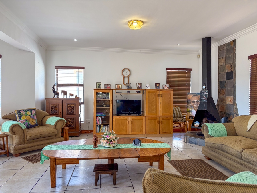 3 Bedroom Property for Sale in Country Club Western Cape